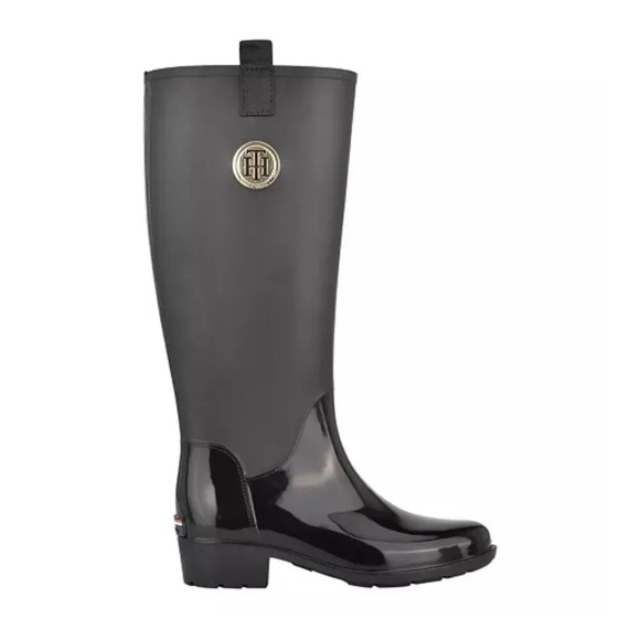 Tommy Hilfiger Women’s Sz 10m Rain Boots NWOB Some Scratches Gold Logo Rubber - Picture 1 of 10
